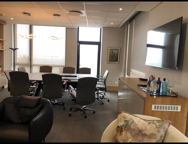 418M² SERVICED OFFICE TO LET IN ROSEBANK